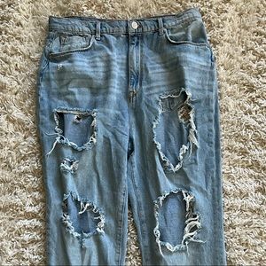 Urban outfitters mom fit jeans gently worn